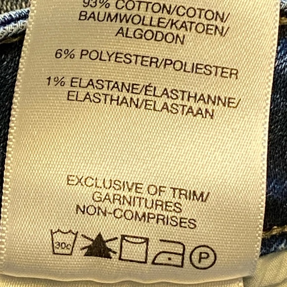 Silver Suki Mid Rise Bootcut Jeans - Picture 5 of 7